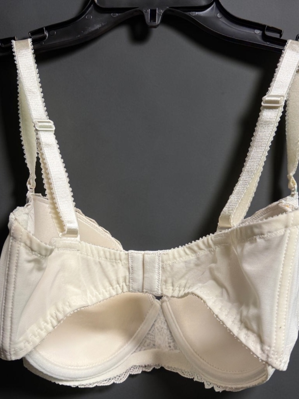 Ivory Lace Underwire Bra 34F Feminine Textured Bra - Picture 2 of 13